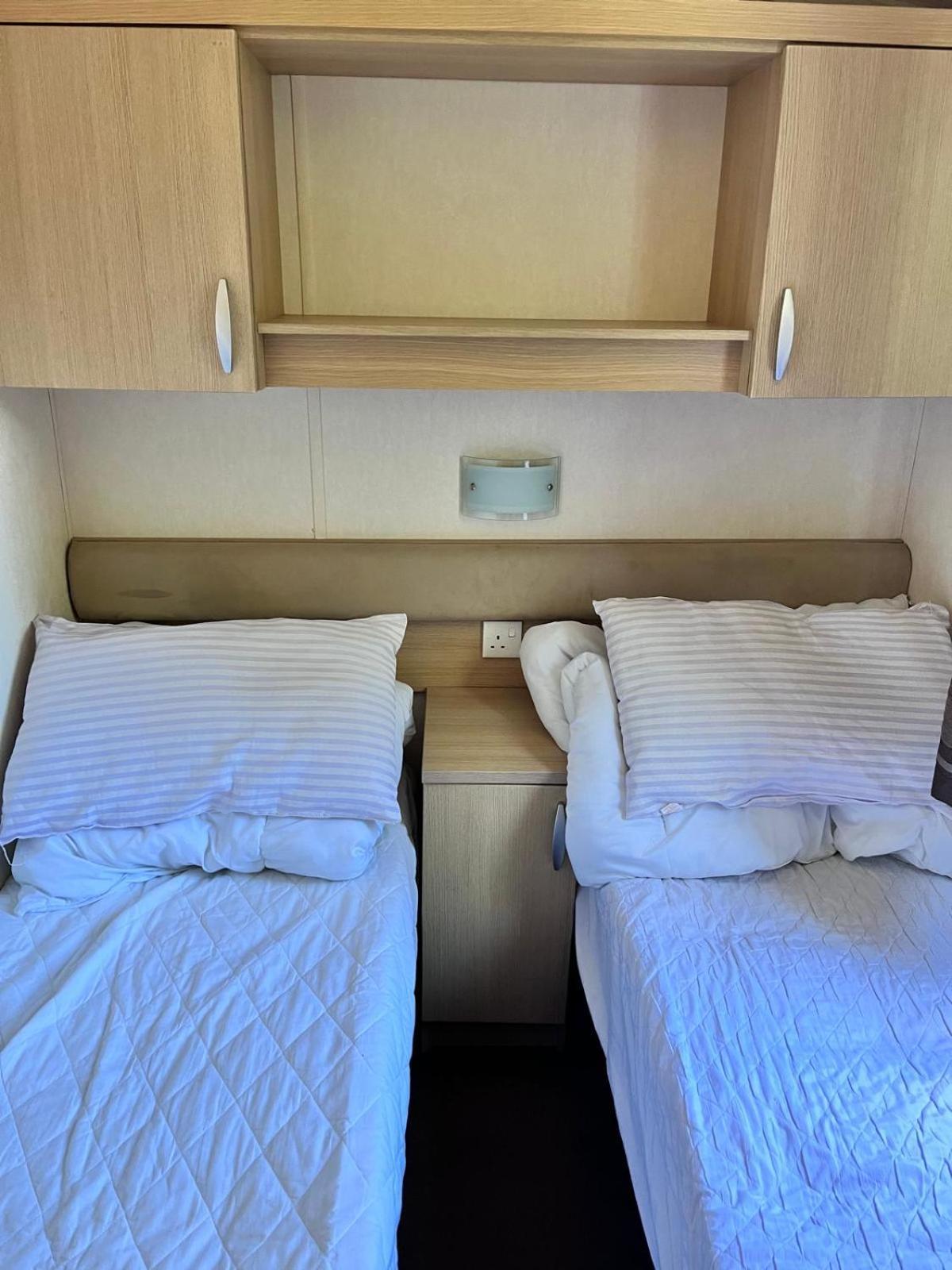 Van Number 123 Beautiful Caravan Sleeps 4 Aberystwyth Luaran gambar